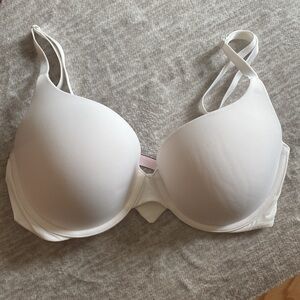 Victoria’s Secret t-shirt push up full coverage bra